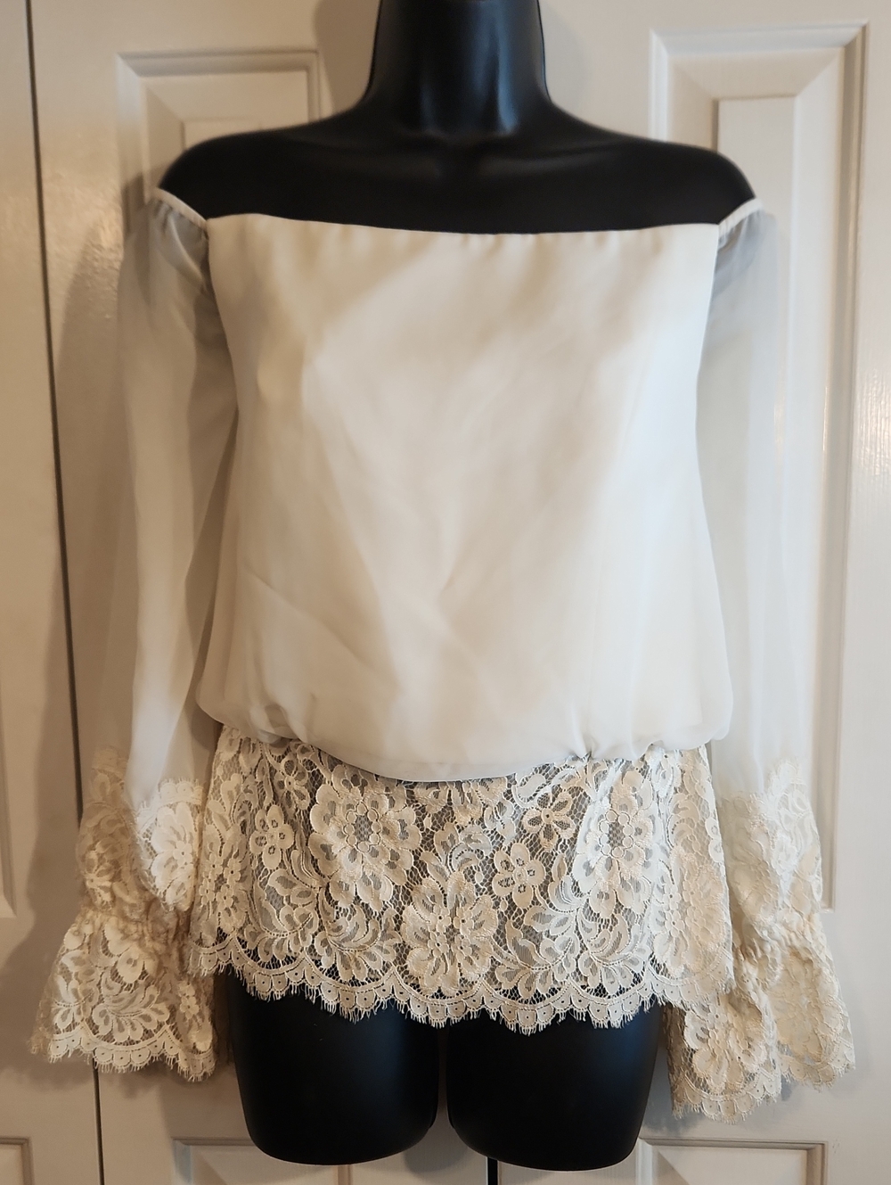 Ivory Sheer & Lace Blouse - Womens Size 10 - Brand: Patra